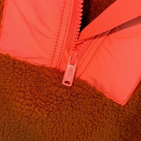 Free People pullover NEW popover Movement Lead the Pack jacket small neon coral - Picture 8 of 10